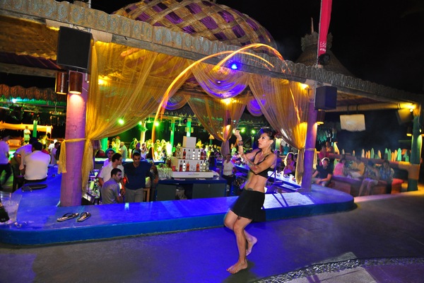 Saturday Night Fever At Edde Sands
